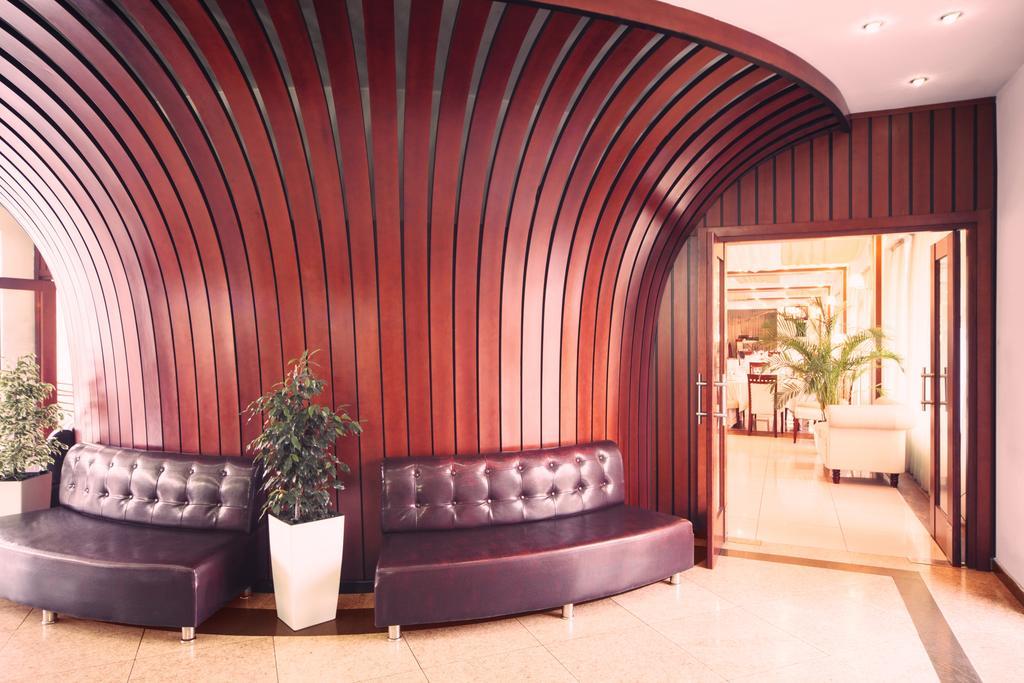 Cruise Hotel Тбілісі Екстер'єр фото