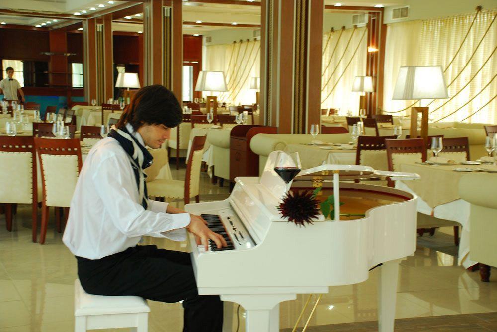 Cruise Hotel Тбілісі Екстер'єр фото