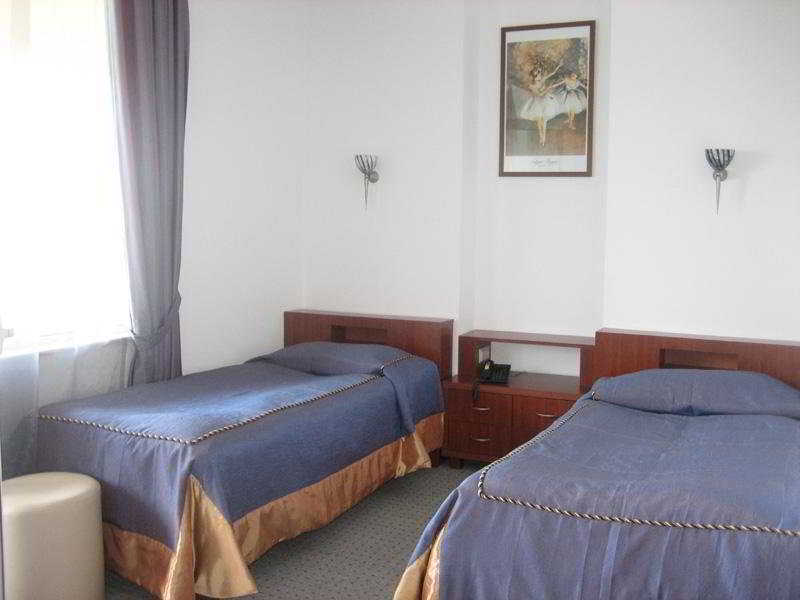 Cruise Hotel Тбілісі Екстер'єр фото